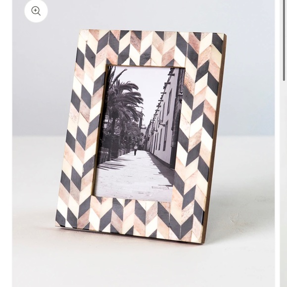 NWOT Artemis Frame - Matr Boomie - brown and black - 4" x 6" - Picture 2 of 4